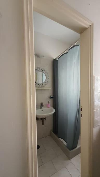 Apartament Feidiou 1, Vol I *