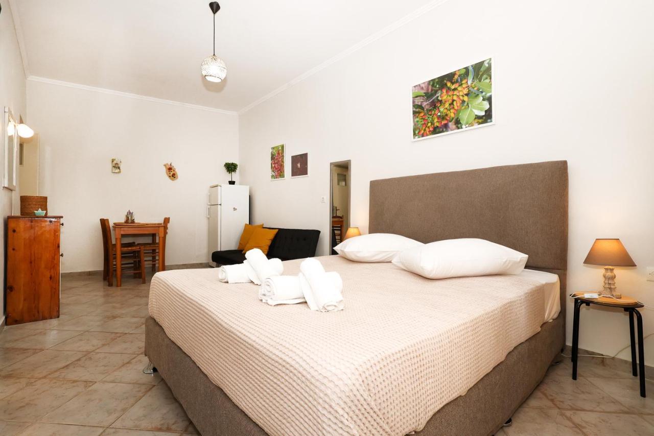 Feidiou 1, Vol I Apartment