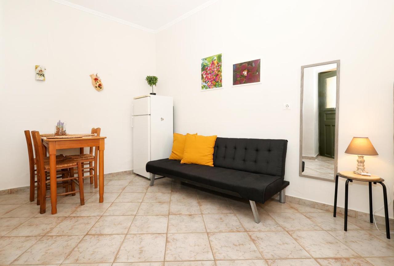 Apartament Feidiou 1, Vol I Aegina