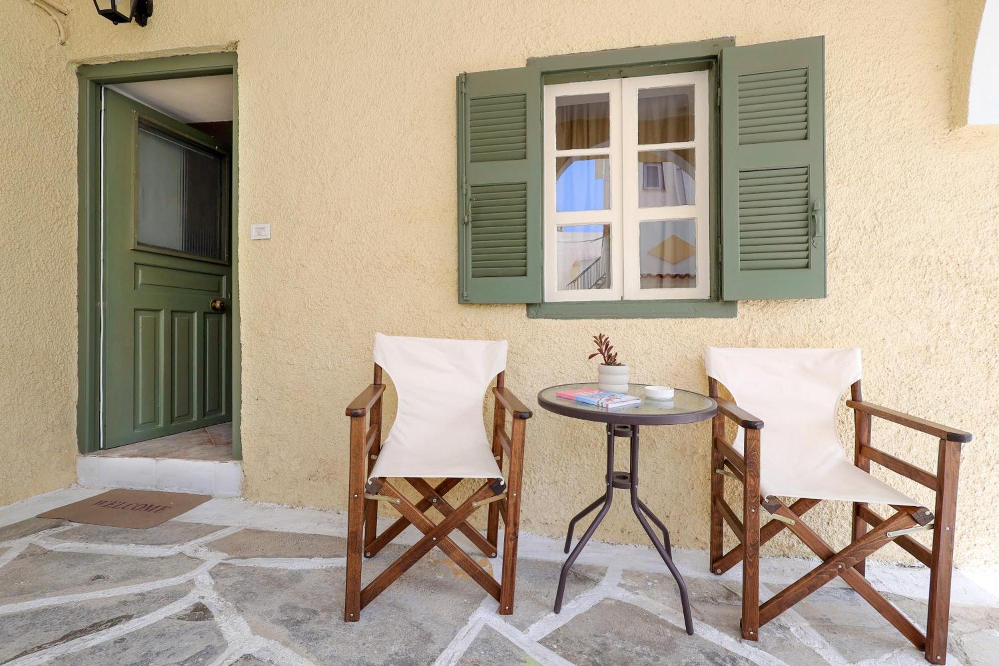 Apartament Feidiou 1, Vol I