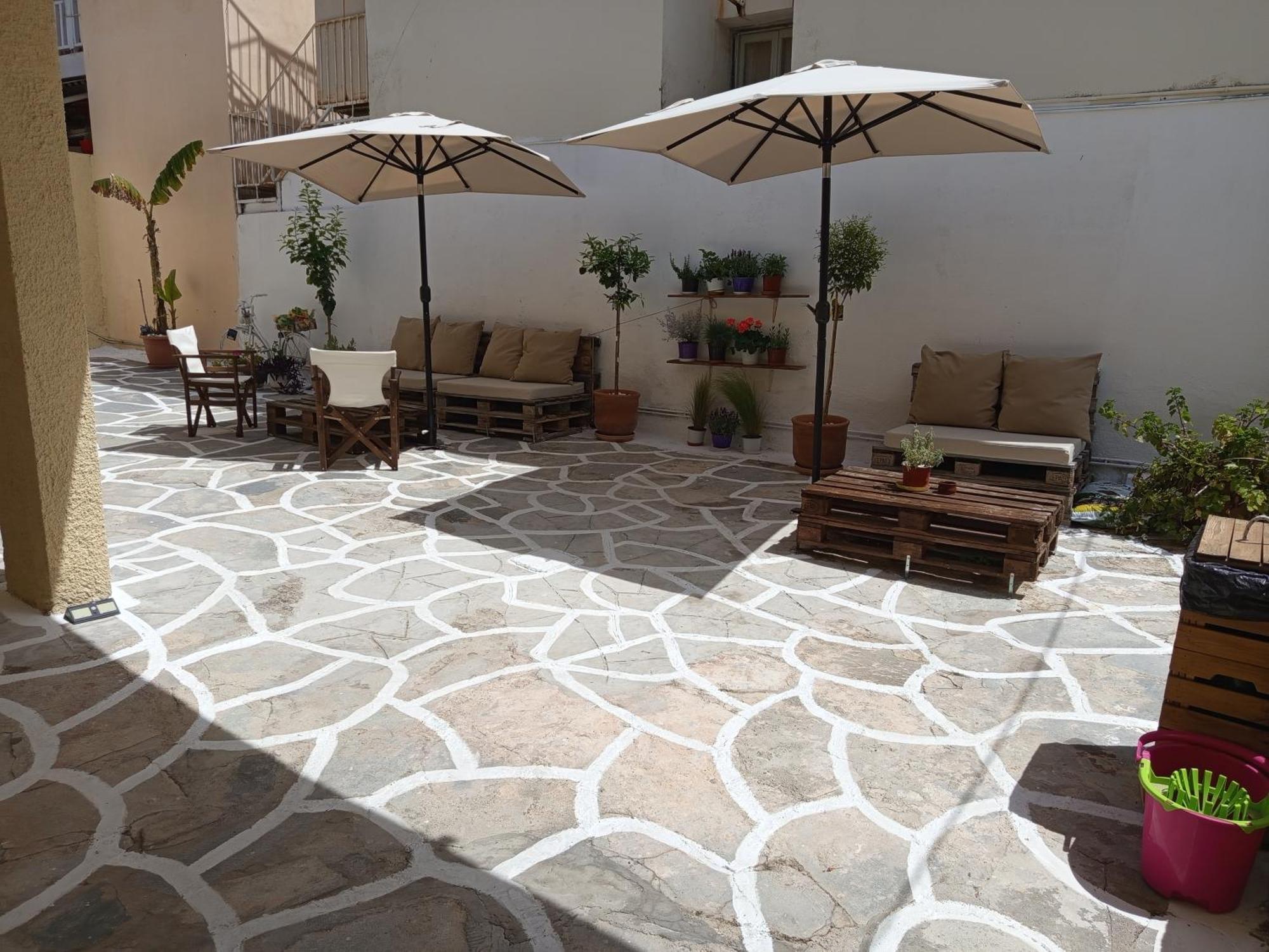 Apartament Feidiou 1, Vol I